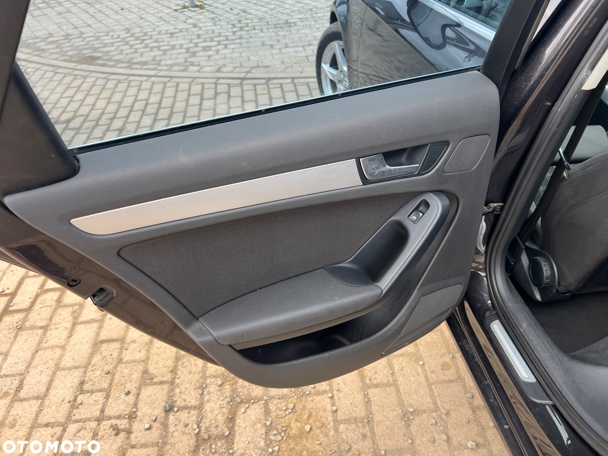 Audi A4 Avant 2.0 TDI DPF multitronic Attraction - 13
