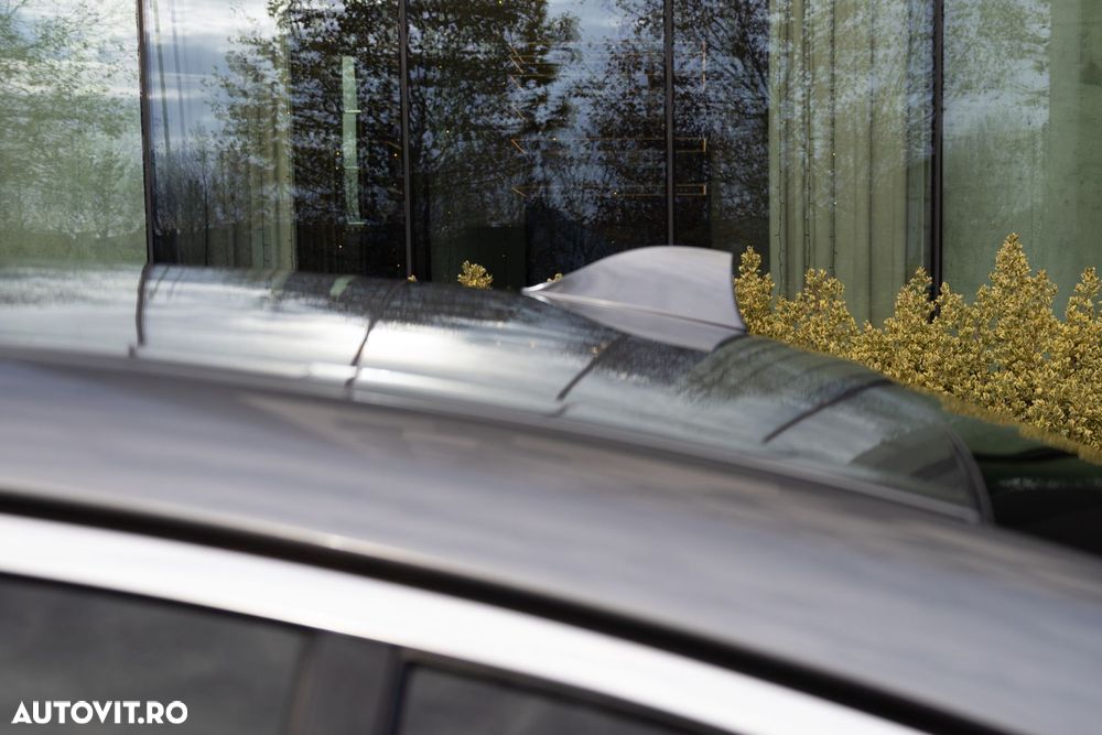 BMW Seria 5 525d xDrive Touring Aut. Modern Line - 18