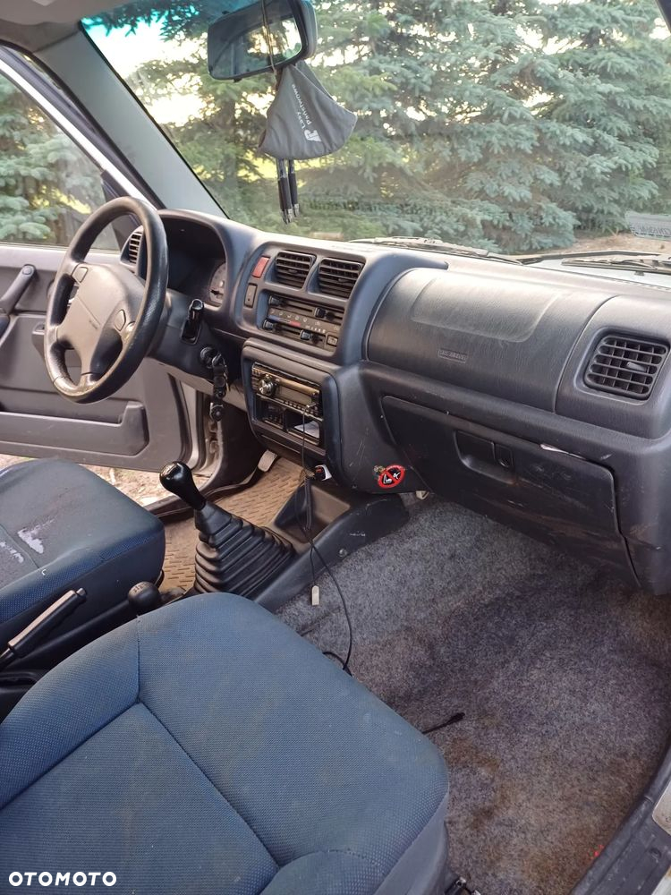 Suzuki Jimny 1.3 - 4
