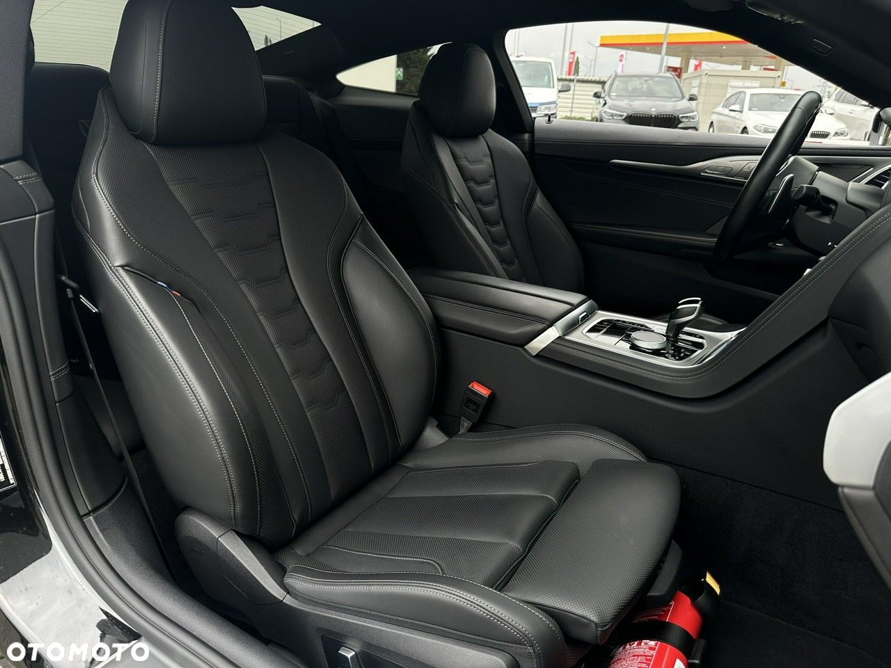 BMW Seria 8 - 10