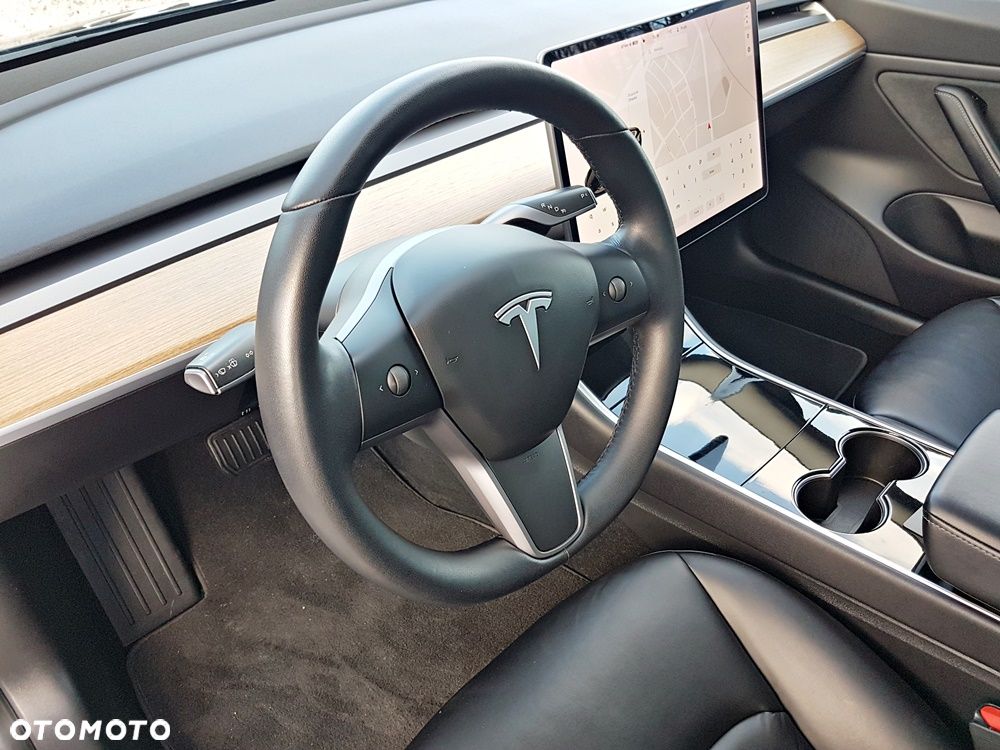 Tesla Model 3 Standard Reichweite Plus Hinterradantrieb - 10