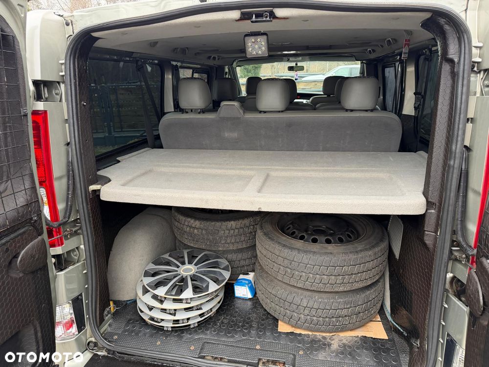 Renault Trafic L1H1 Passenger Lux - 15