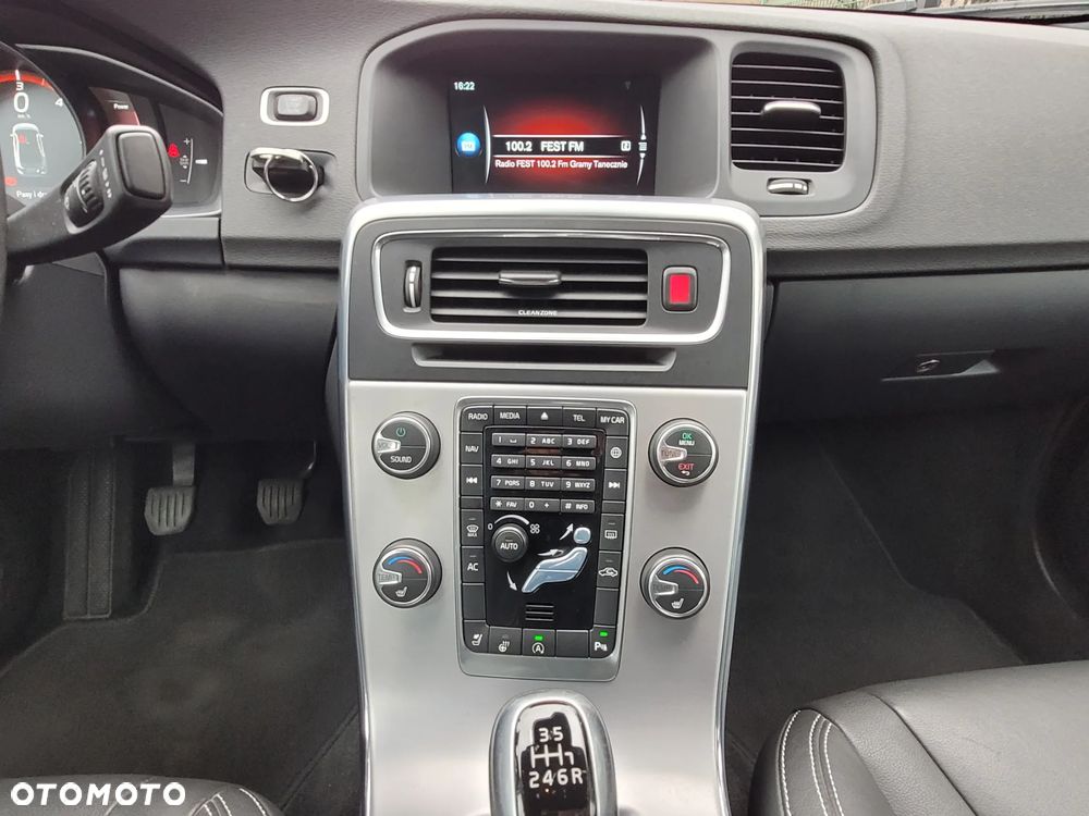 Volvo S60 D3 Linje Svart - 27