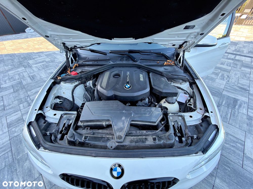 BMW Seria 1 118i Sport Line - 12