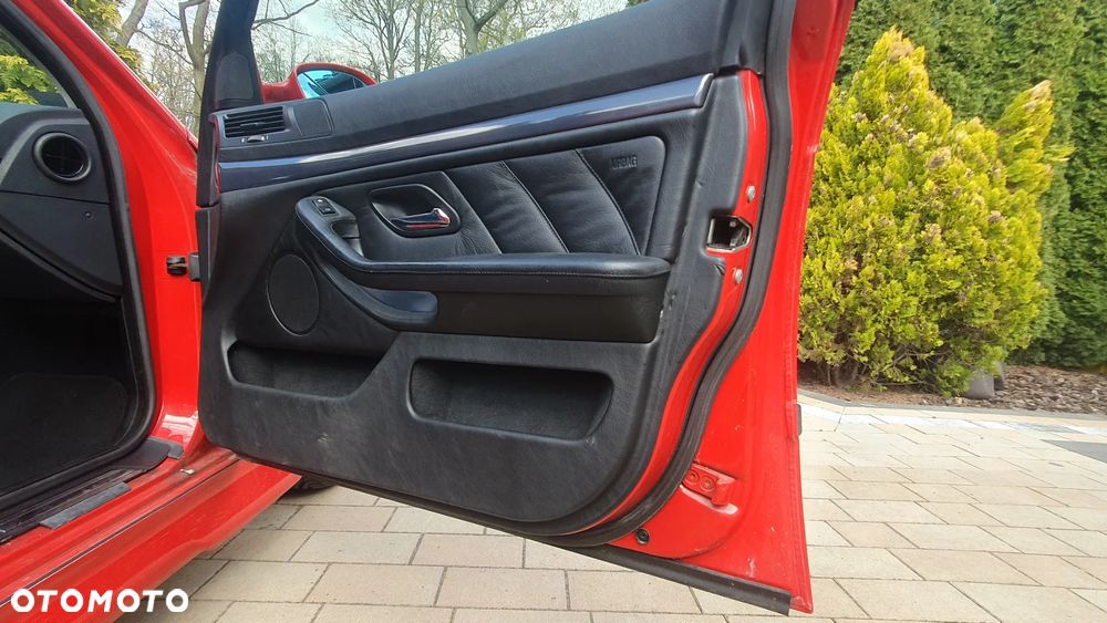 BMW Seria 5 - 30