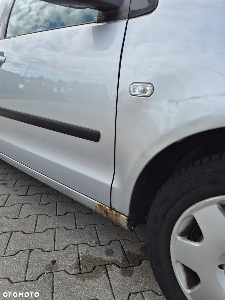 Volkswagen Polo 1.4 16V Comfortline - 8