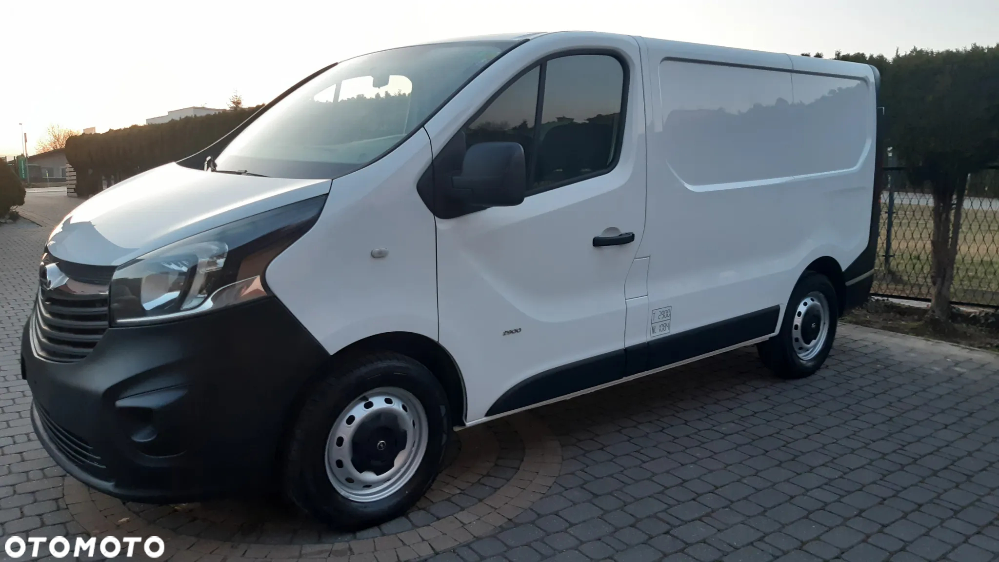 Opel Vivaro - 13