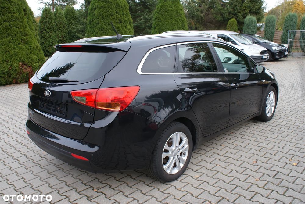 Kia Ceed - 14