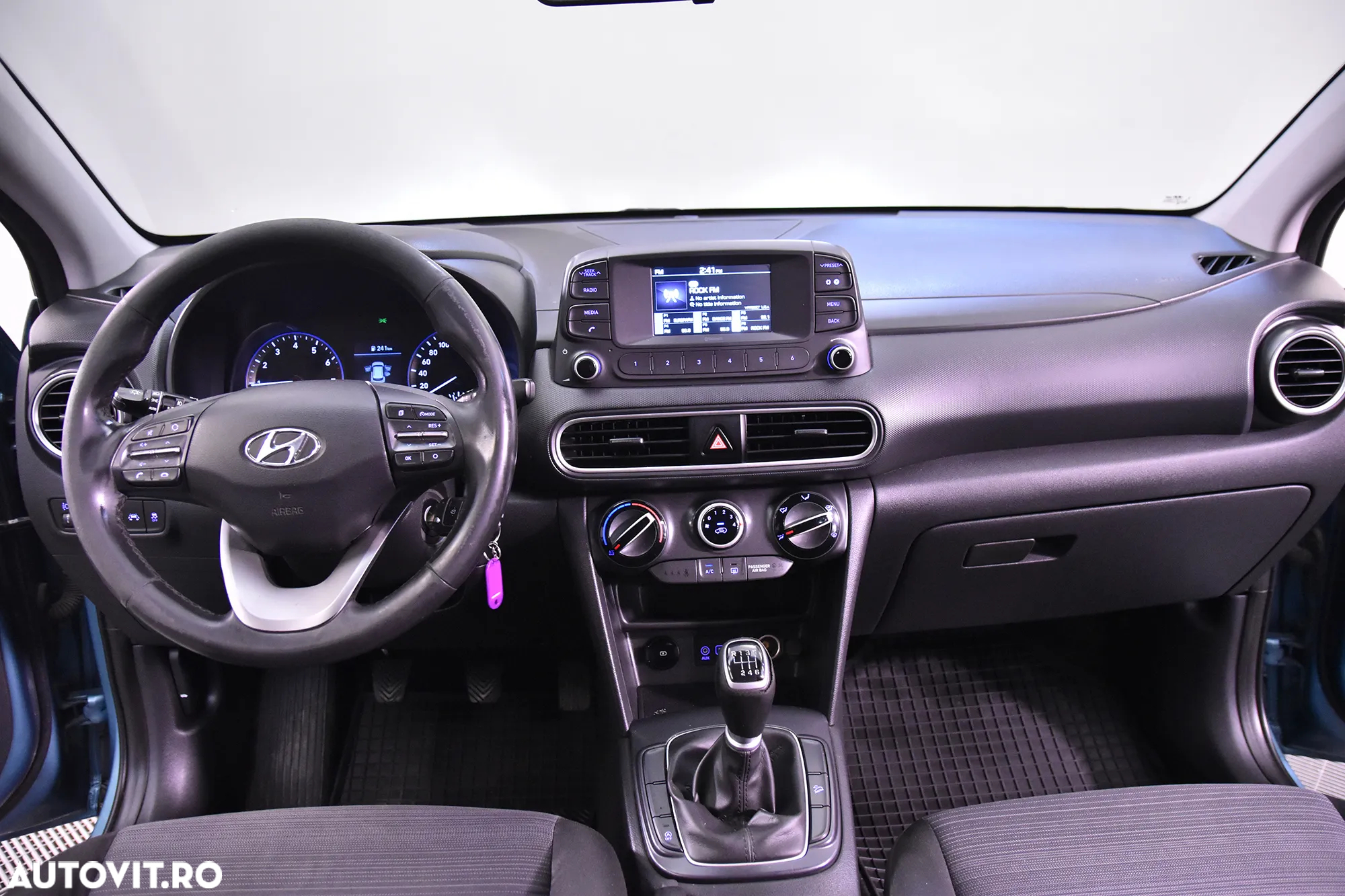 Hyundai KONA - 9