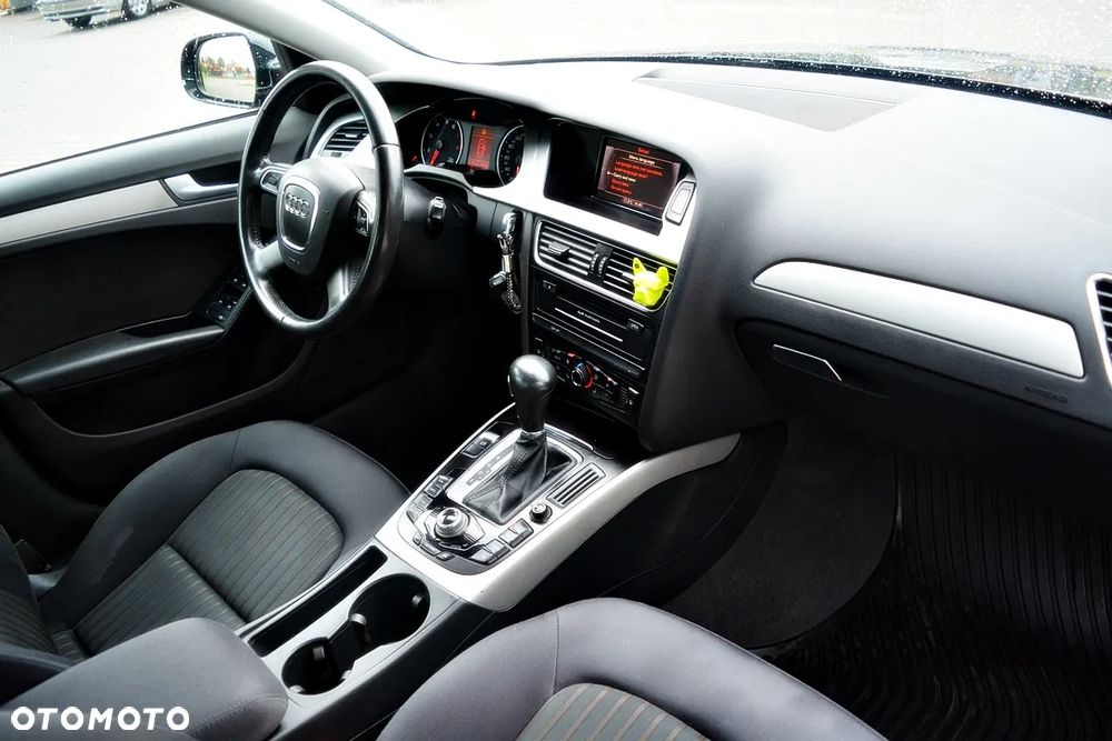 Audi A4 Limousine 1.8 TFSI multitronic Attraction - 8