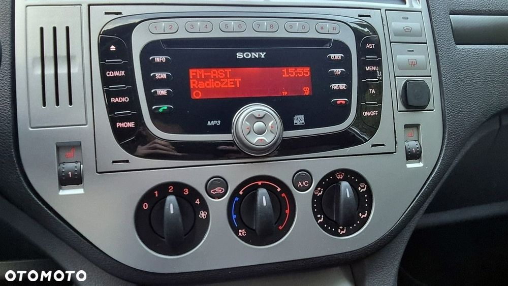 Ford Kuga - 16