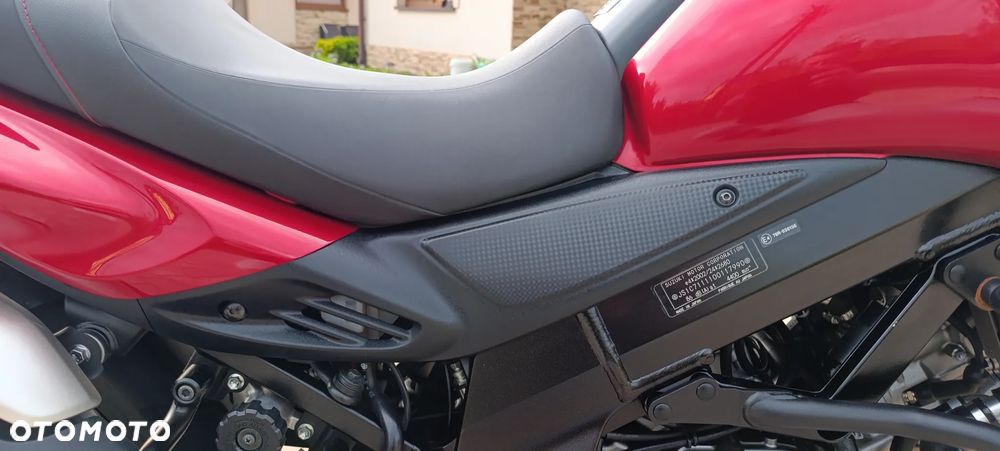 Suzuki V-STROM - 25