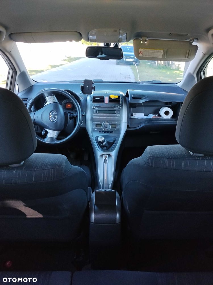 Toyota Auris - 5