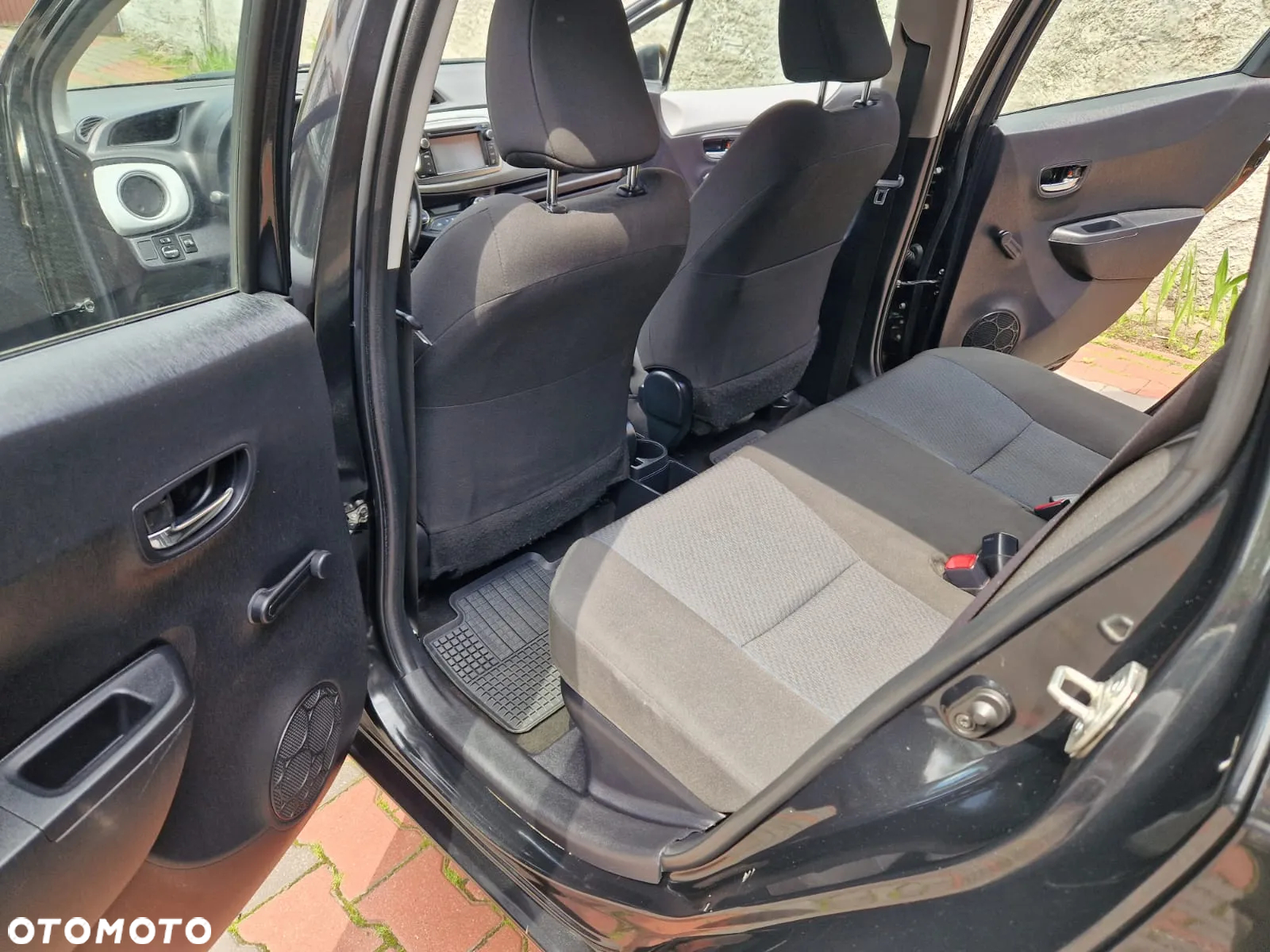 Toyota Yaris Hybrid 1.5 VVT-i Comfort - 16