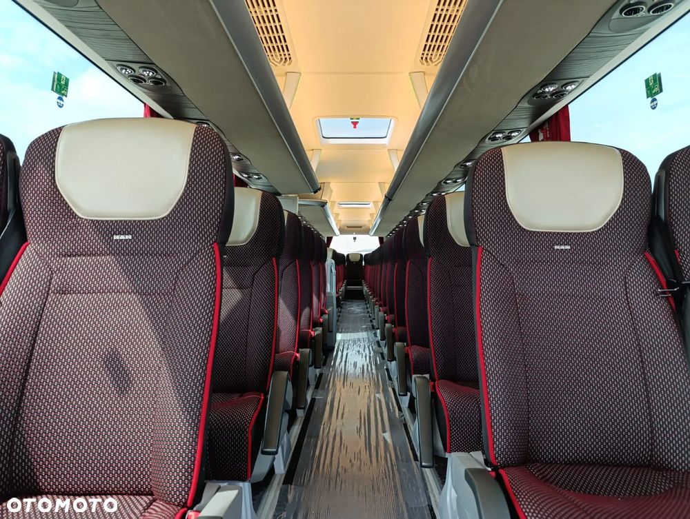 MAN Lions Coach - 20