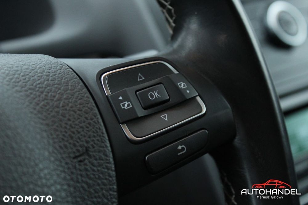 Volkswagen Touran - 13