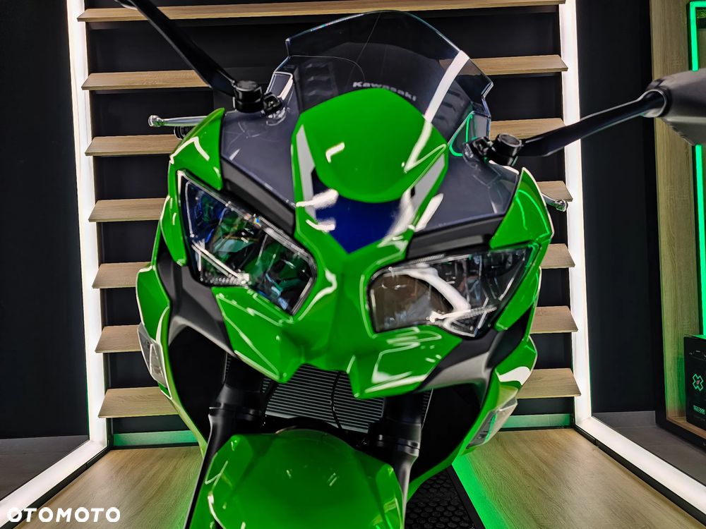 Kawasaki Ninja - 4