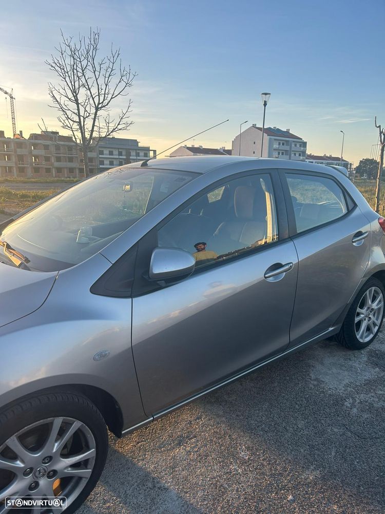 Mazda 2 1.3 MZR 90th Anniversary - 4