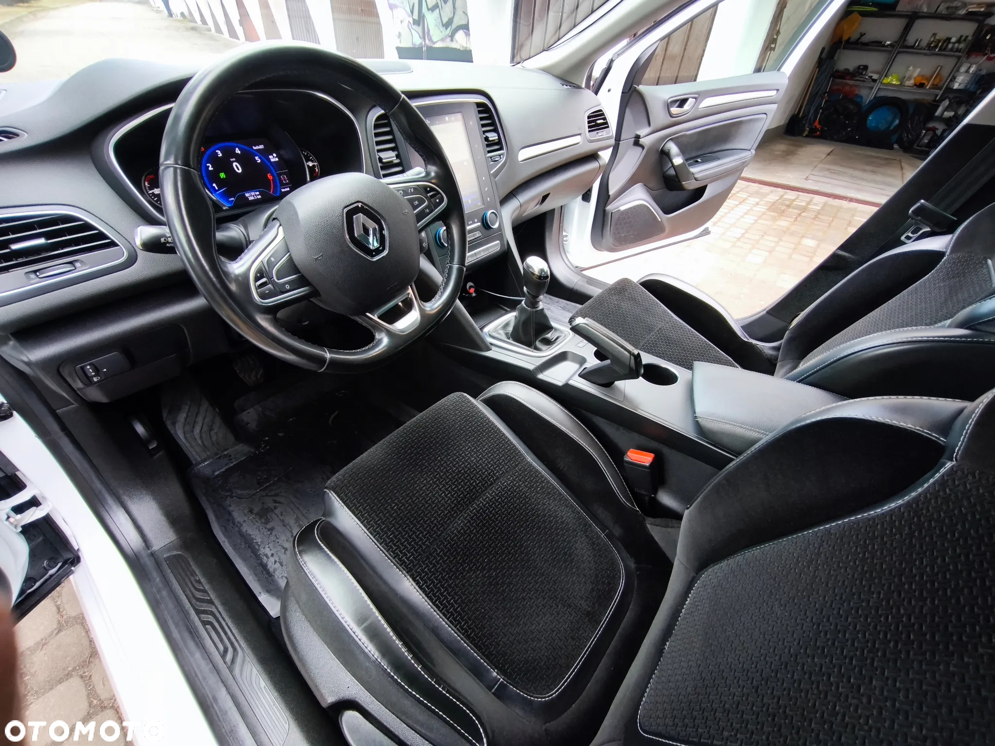 Renault Megane 1.3 TCe FAP Intens - 15
