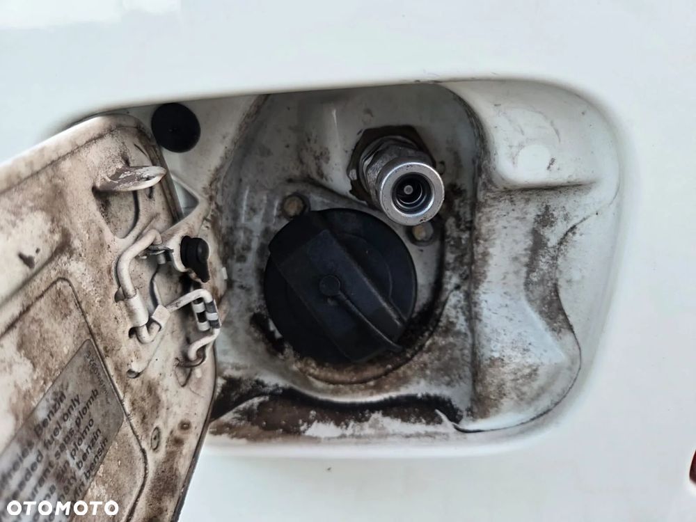 Volkswagen CADDY 2.0 BENZ+GAZ KLIMA ORYGINAŁ PRZEBIEG LAKIER DO JAZDY - 20