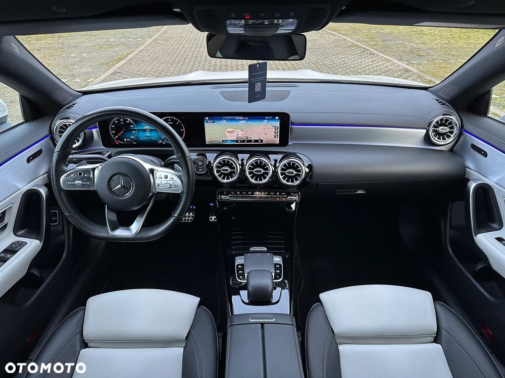 Mercedes-Benz CLA 180 d 7G-DCT AMG Line - 22