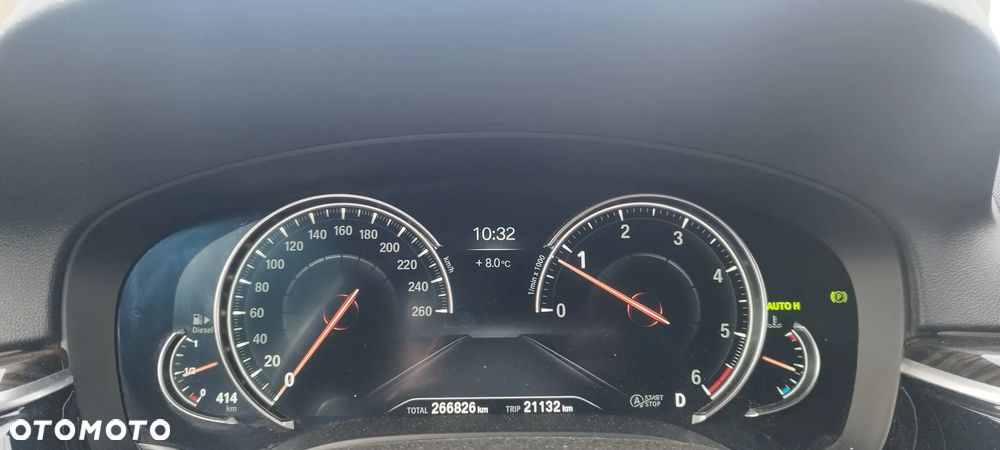 BMW Seria 5 520d M Sport - 7