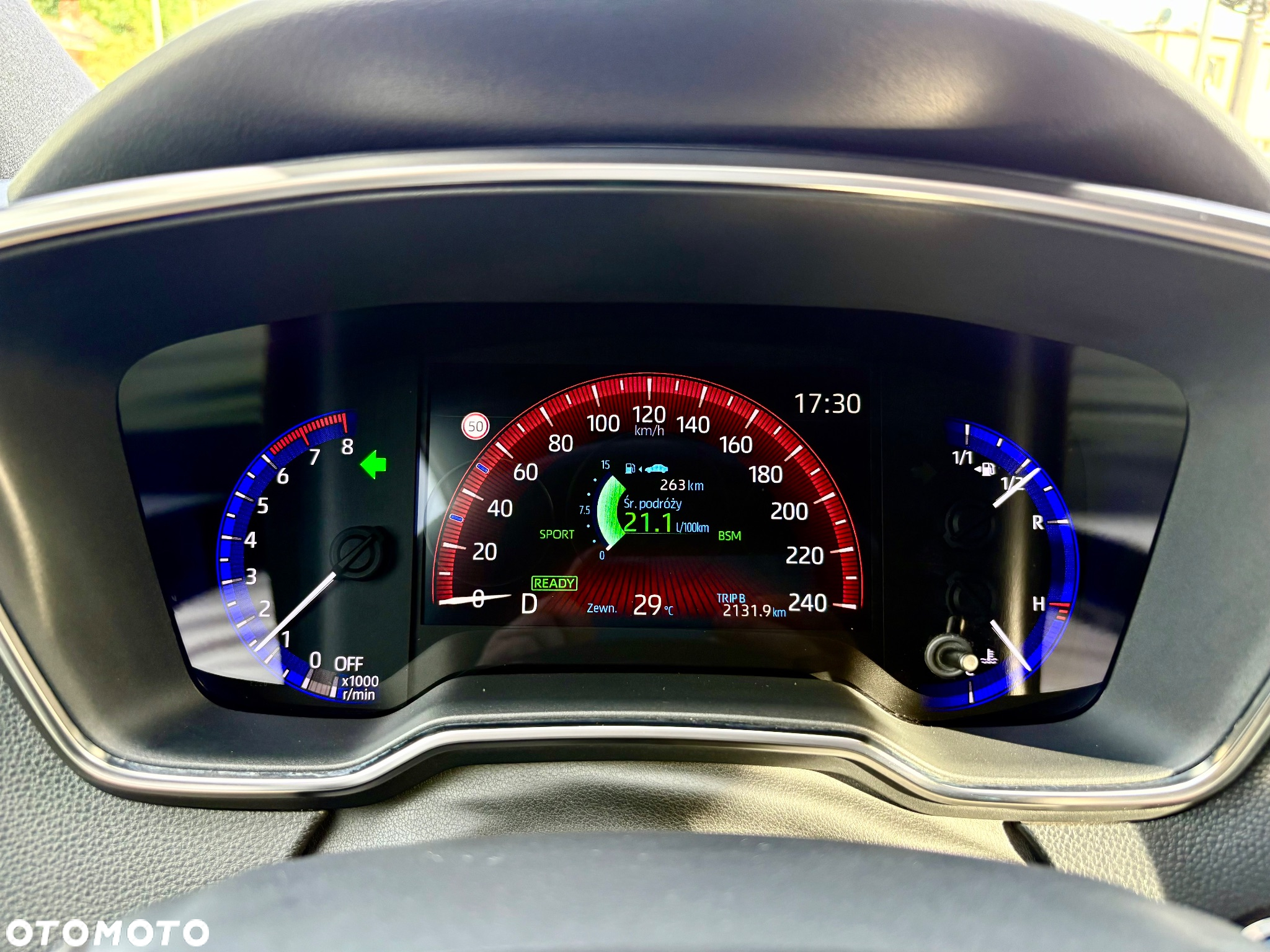 Toyota Corolla 2.0 Hybrid Executive - 18
