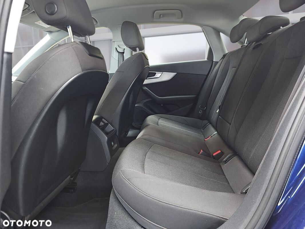 Audi A4 40 TDI S Line S tronic - 14