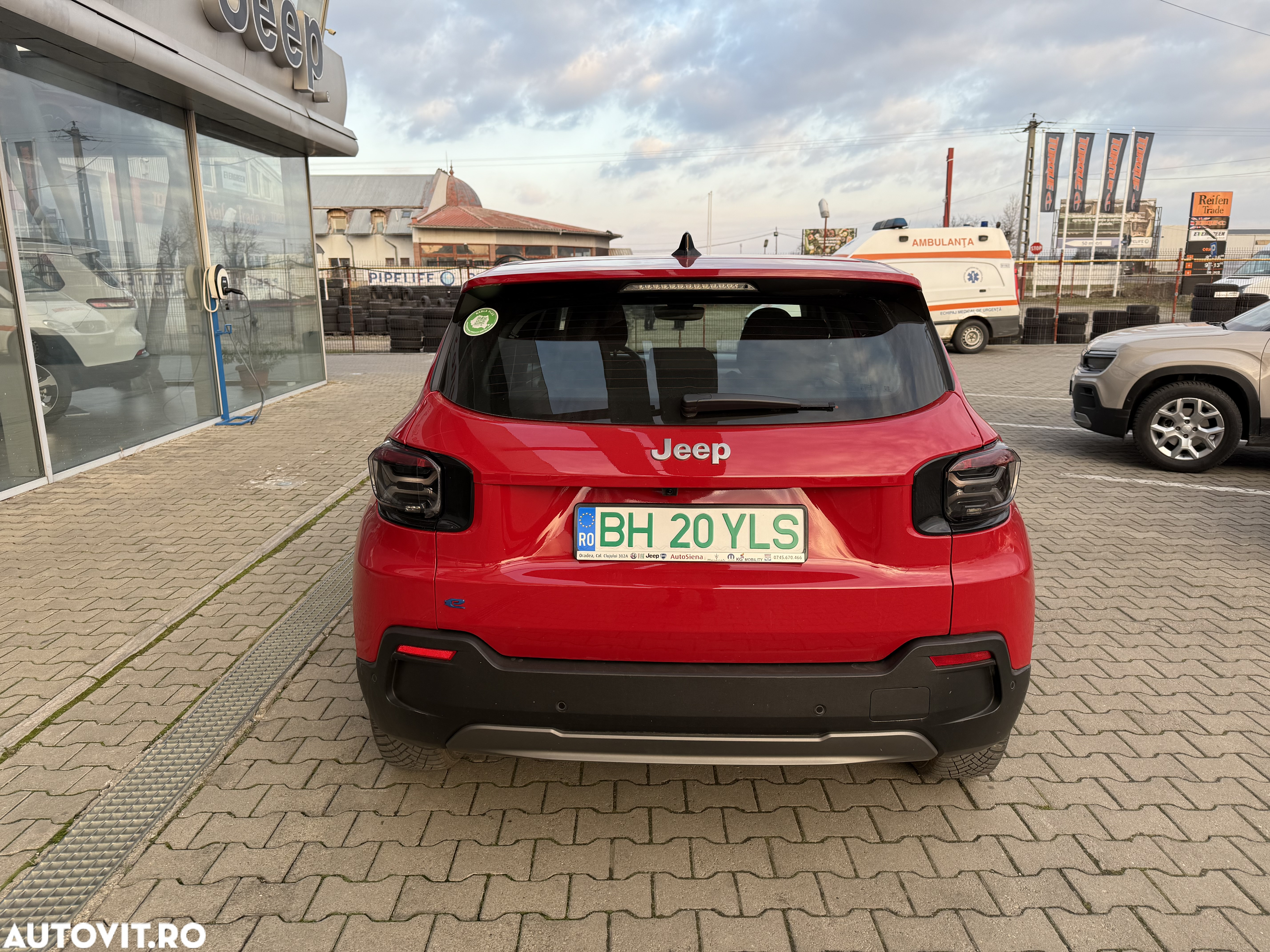 Jeep Avenger 54 kWh BEV 156 CP Longitude - 12