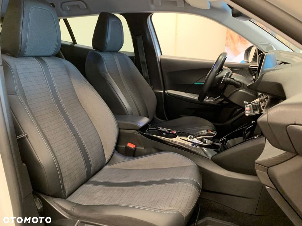 Peugeot 2008 BlueHDi 130 EAT8 Allure - 9