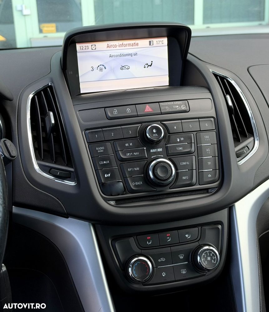 Opel Zafira - 13