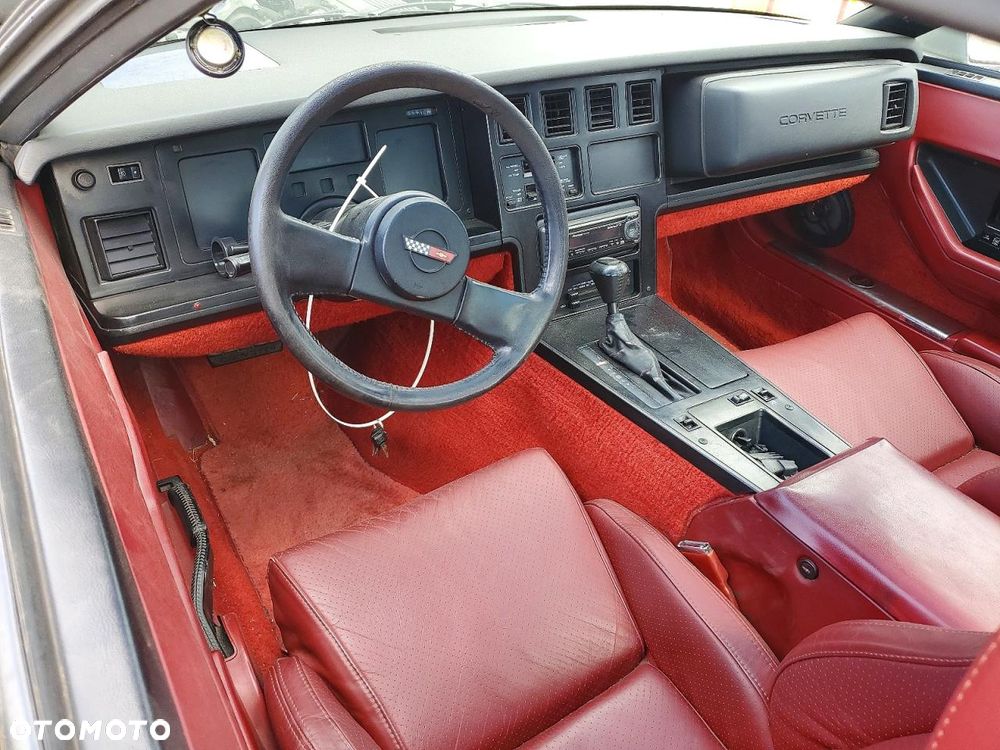 Chevrolet Corvette - 8