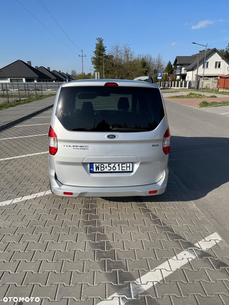 Ford Tourneo Courier 1.0 EcoBoost Titanium - 6