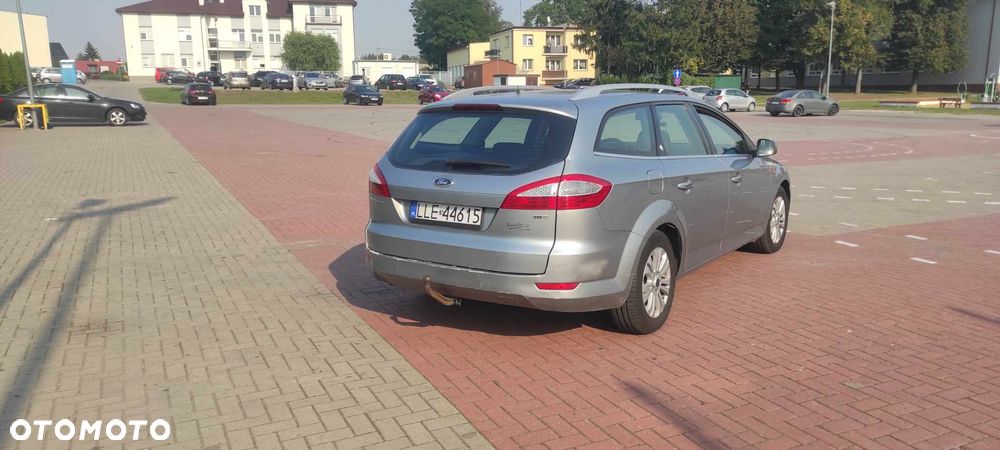 Ford Mondeo 2.0 TDCi Ghia - 4