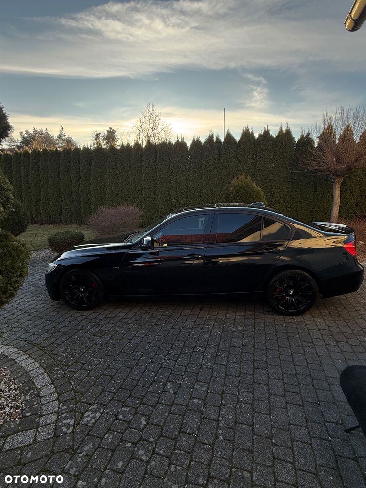 BMW Seria 3 328i - 5