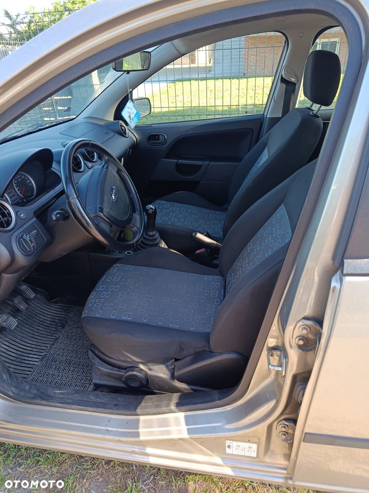 Ford Fiesta - 3