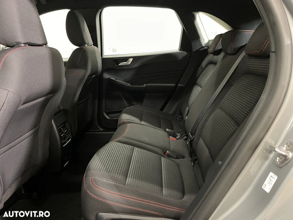 Ford Kuga 2.5 Duratec PHEV ST-LINE - 11