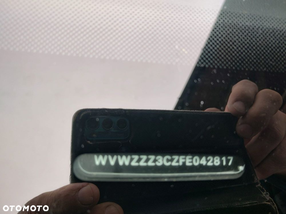 Volkswagen Passat - 22