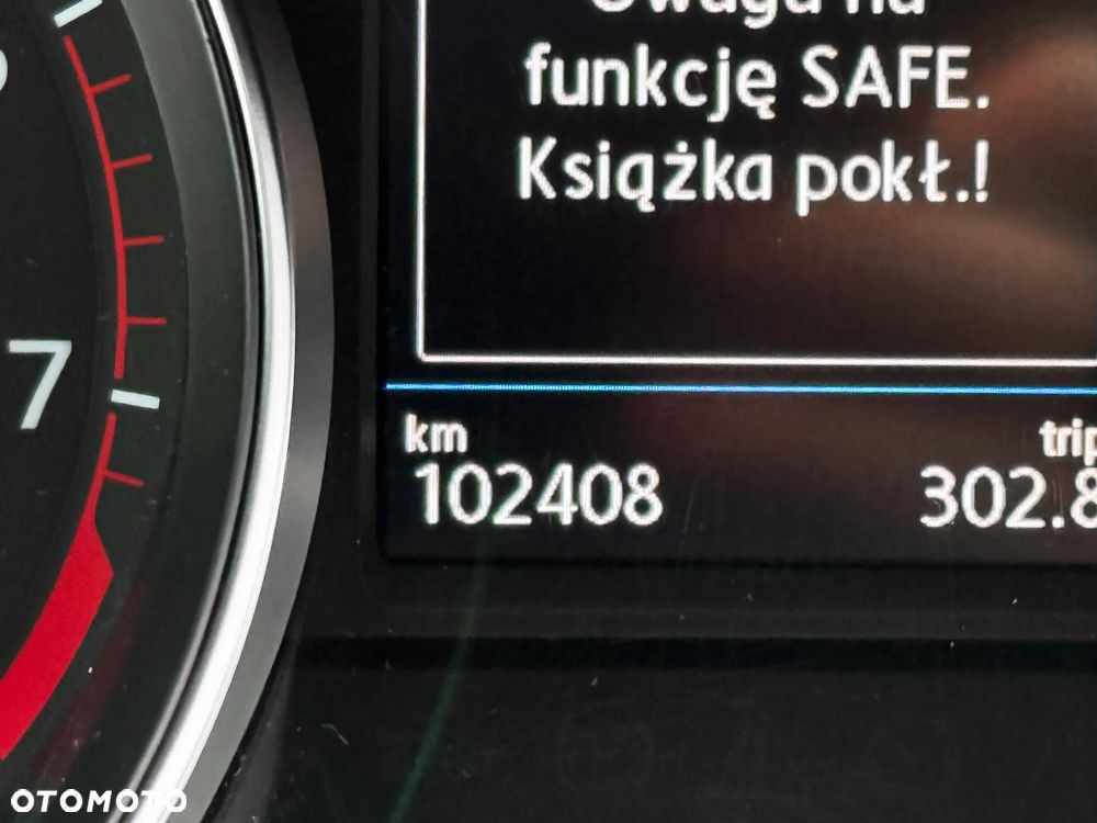 Volkswagen Passat 2.0 TSI Elegance DSG - 32
