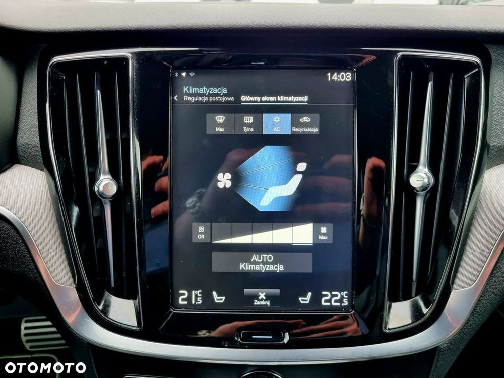 Volvo V60 D4 Geartronic R-Design - 30
