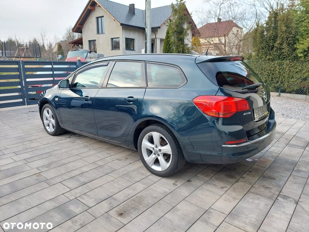 Opel Astra 1.4 Turbo Exklusiv - 3