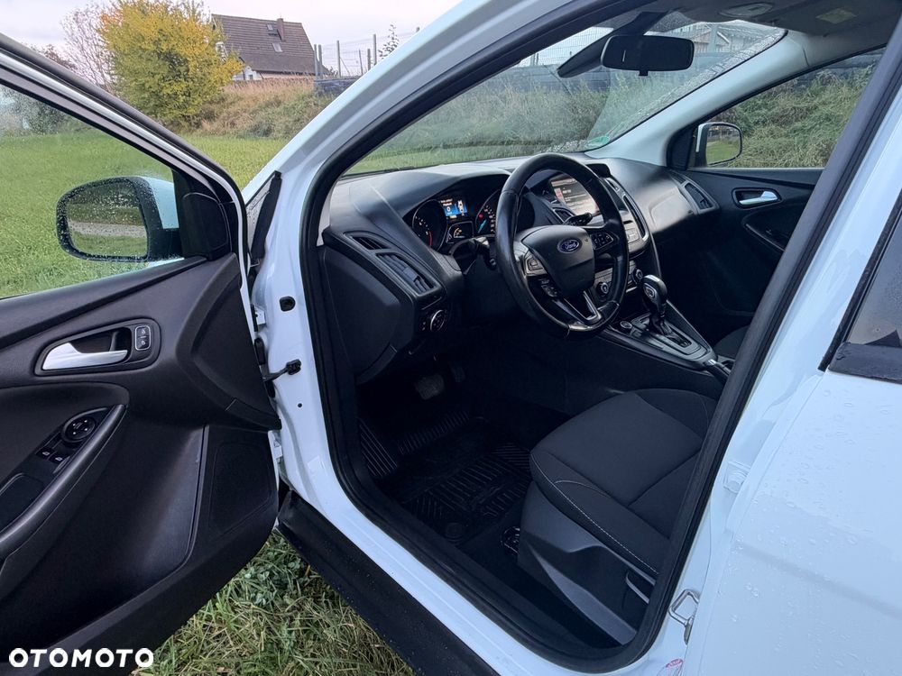 Ford Focus - 8