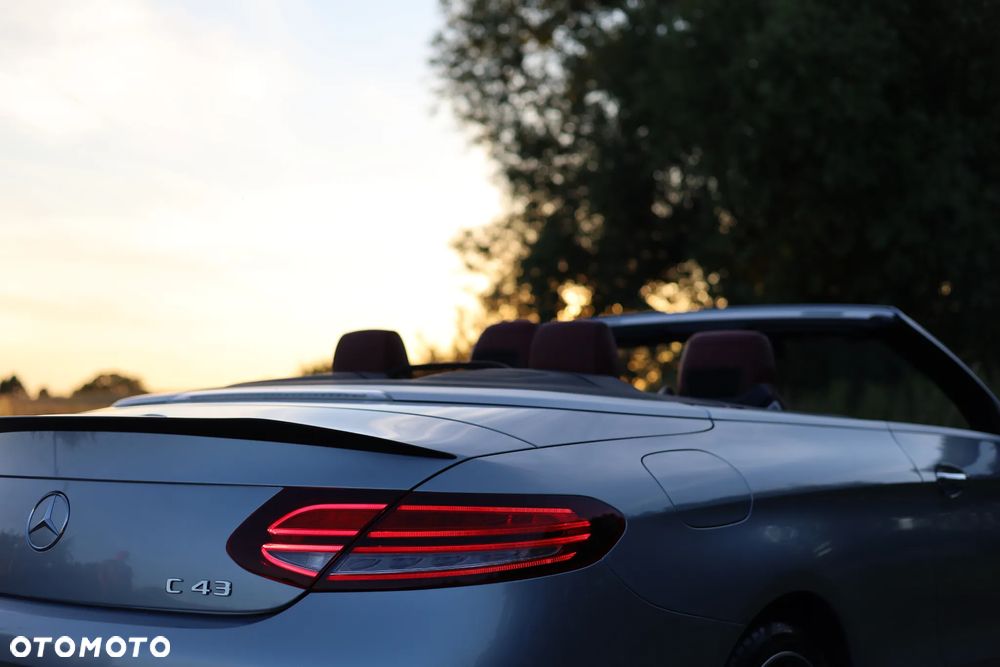 Mercedes-Benz Klasa C AMG 43 Cabrio 4Matic AMG Speedshift TCT 9G - 12