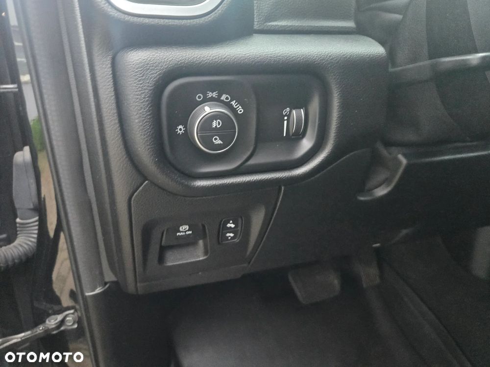 RAM 1500 Quad Cab Longbed Bighorn - 22