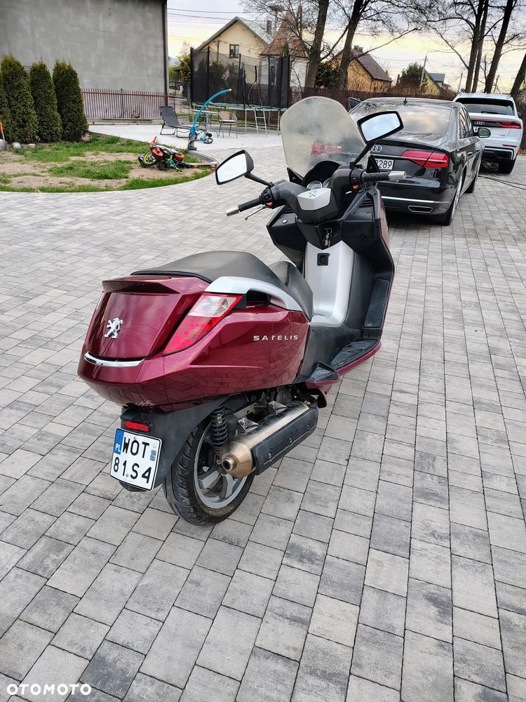 Peugeot Satelis - 4