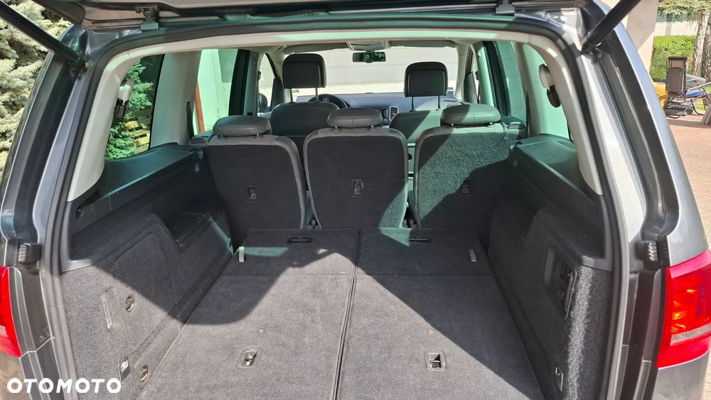 Volkswagen Sharan 2.0 TDI Highline - 25