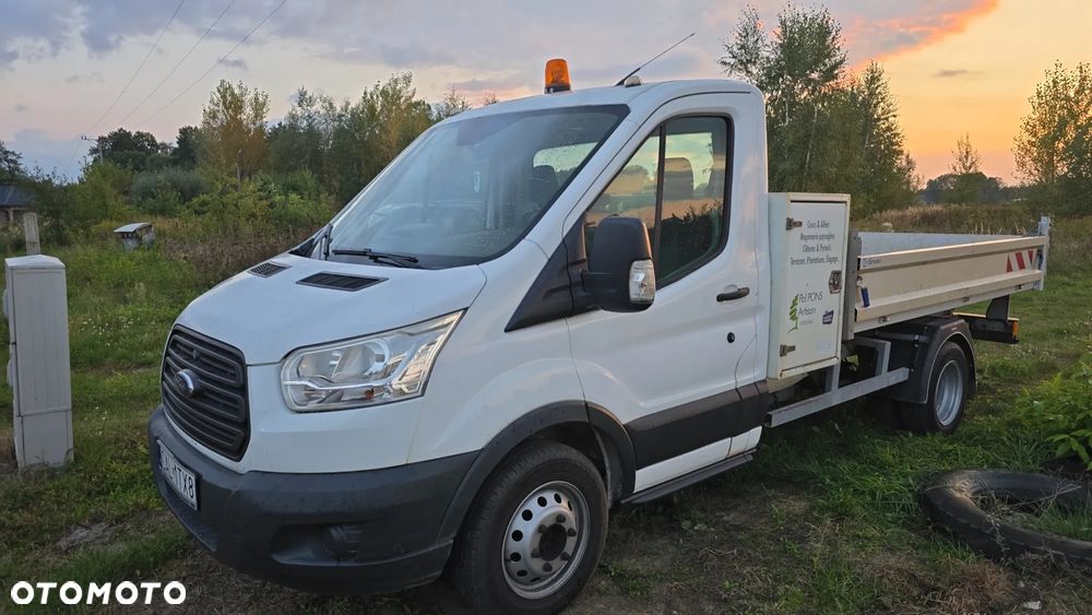 Ford Transit - 1