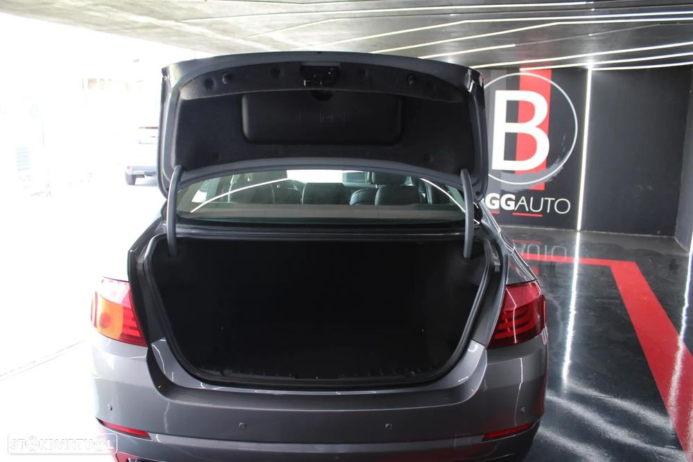 BMW 520 - 33