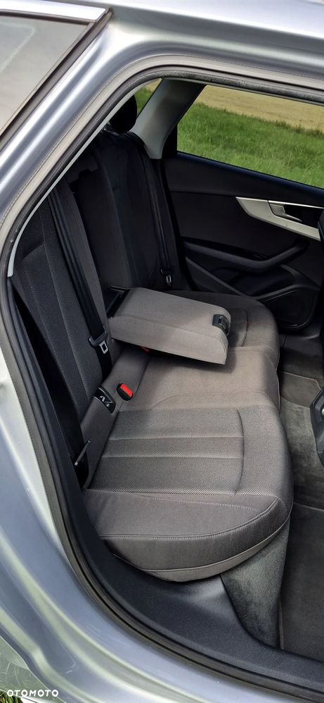 Audi A4 Avant 35 TDI S tronic - 31