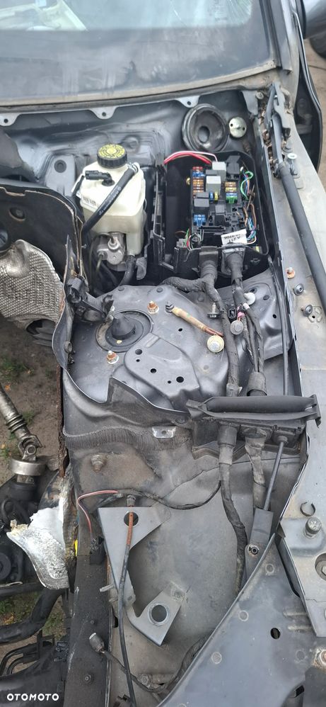 Mercedes W211 E320 3,0 V6 na części - 2